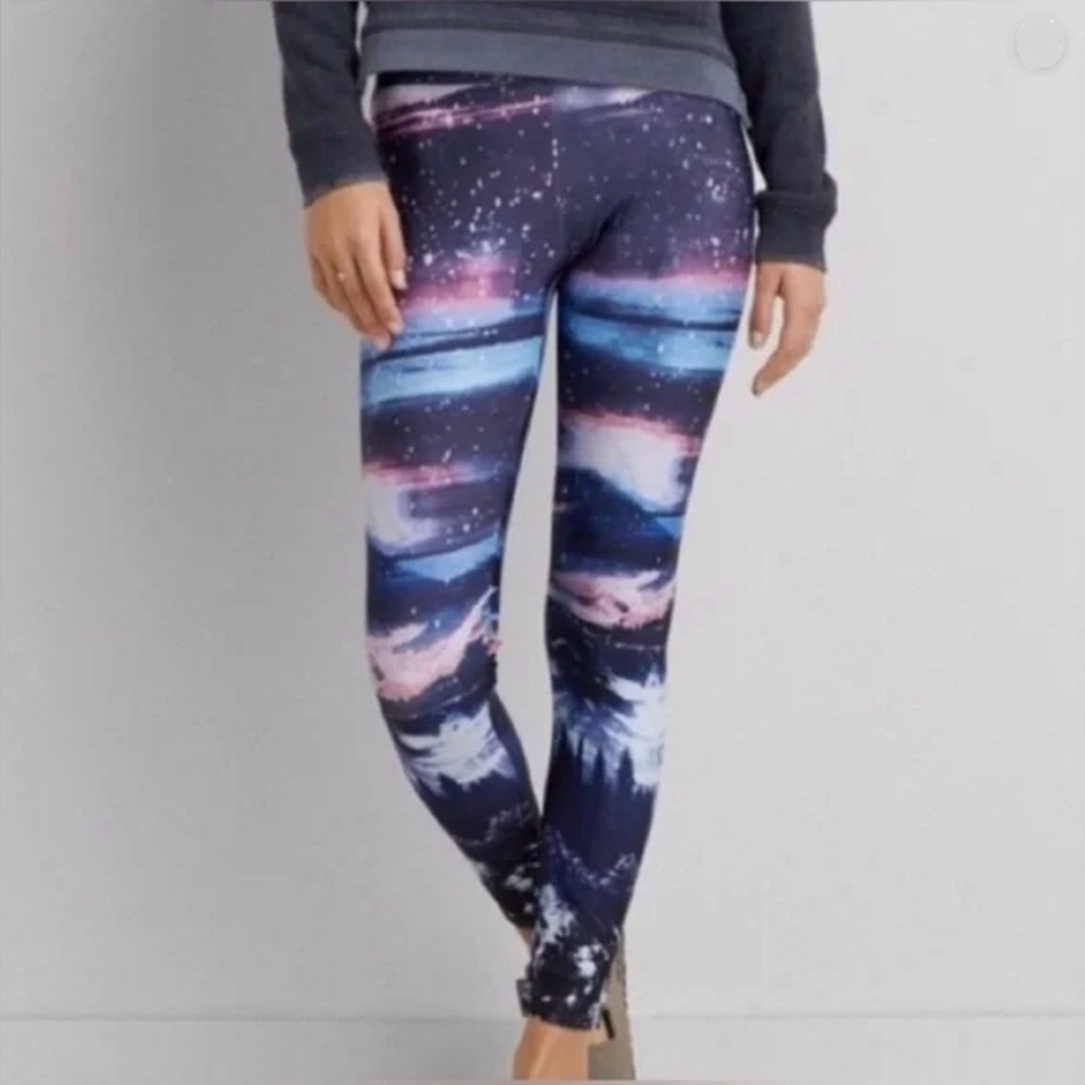 American Eagle Outfitters Women's Galaxy Hi Rise Leggings Pants. Size XS
